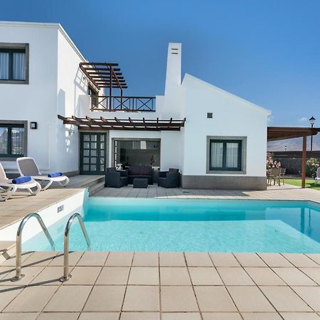 Villas Camelot By Escape Home Πλάγια Μπλάνκα Εξωτερικό φωτογραφία